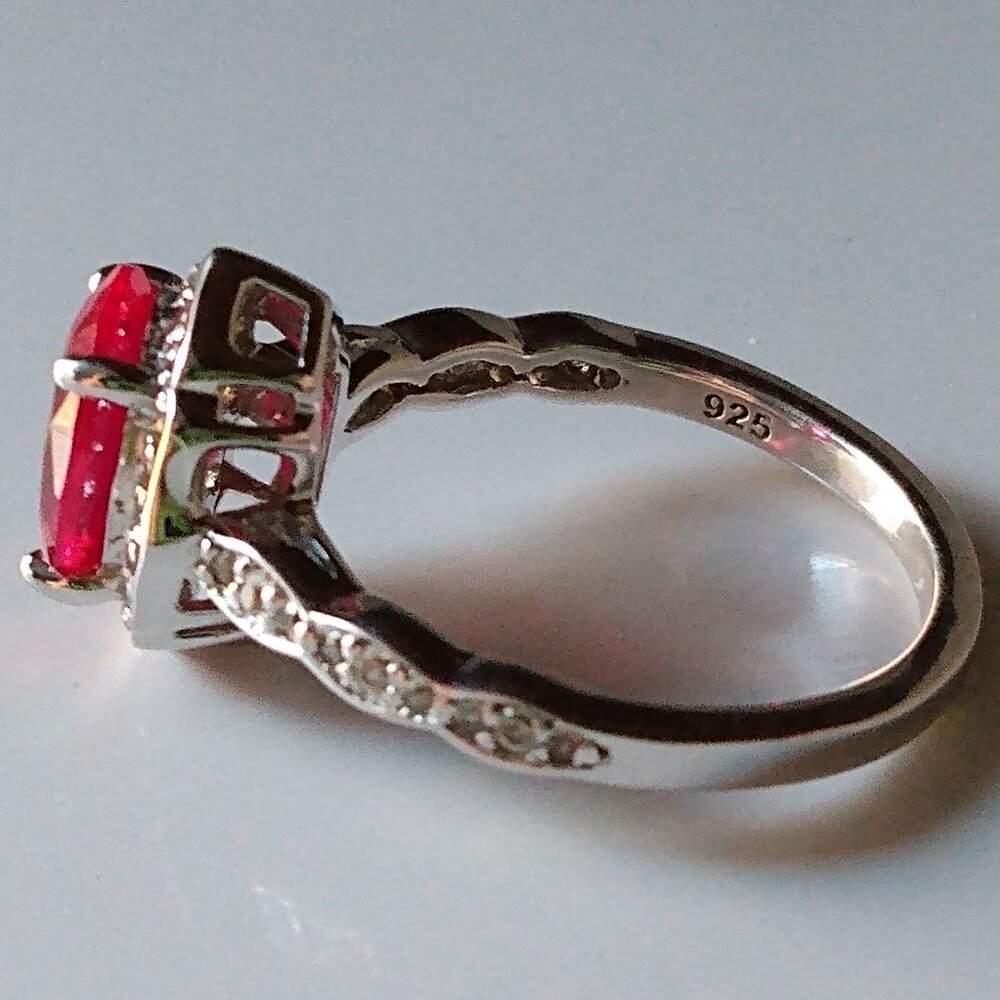 Beautifully Ruby Ring! - image 4